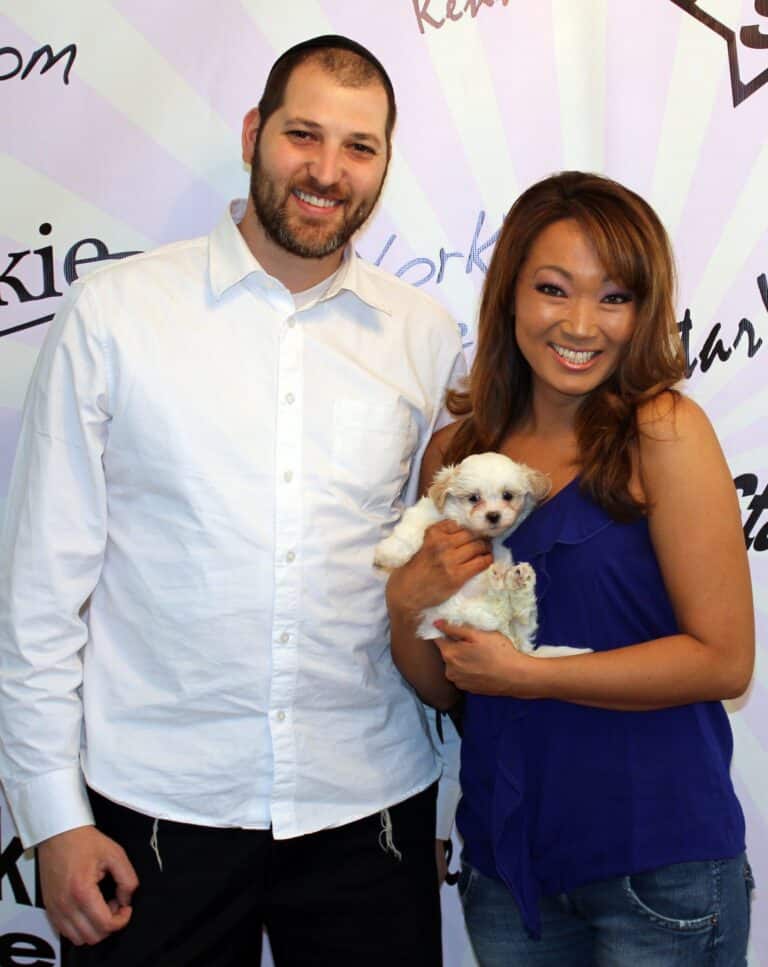Suzie Suh with Puppy Heaven owner Ben Ashel gallery img 2015 12 24 22 24 09 scaled 1